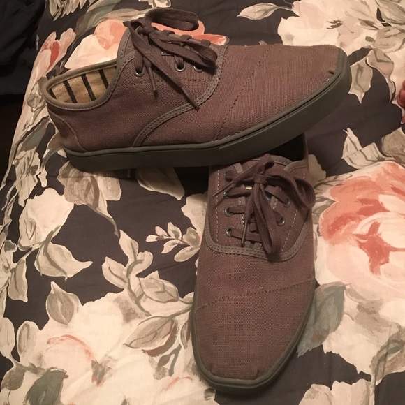 Toms lace up shoes - Picture 2 of 3